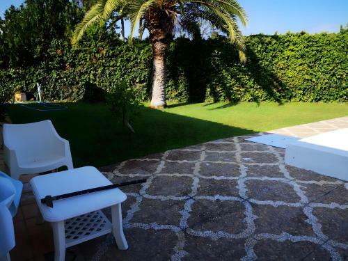 Chalet Con Jard�n, Piscina Privada Y Parking