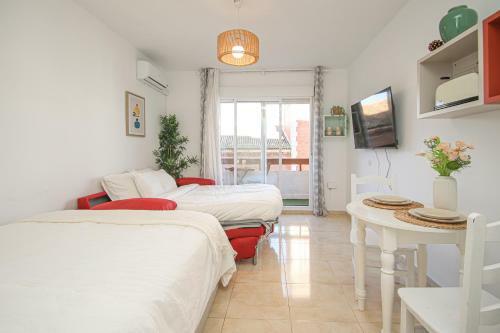 Apartamento New! Fabulous Studio W. Great Views - 15m Giralda
