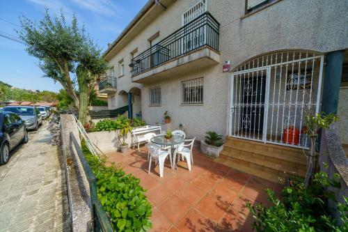 Homeholidaysrentals Anglada - Costa Barcelona