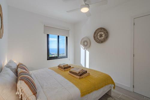 Cliff Haven Sea View Apartment - Adults Only