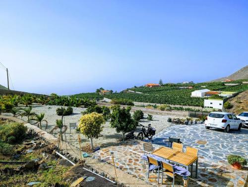 Sea La Vie Apartment - Adults Only