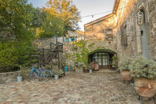 Villa Huge Charming Manor House. Waterfall & Volcanoes