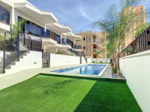 Elisa Beach Apartment - 8209