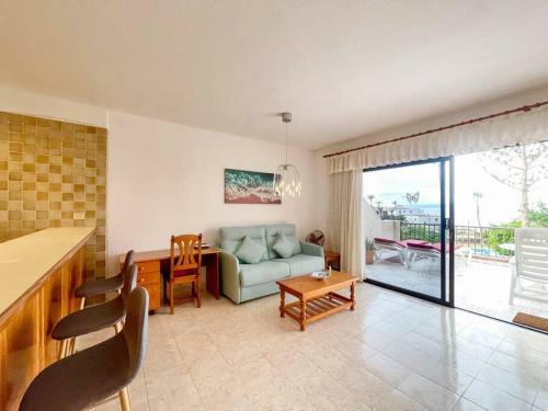 Apartamento Calle Tamara 2-9