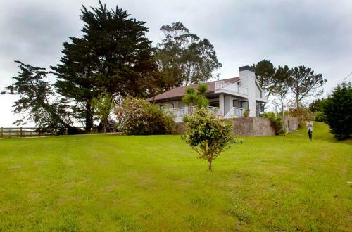 Espectacular Villa Con Acceso Privado A La Playa De Oyambre