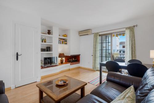Apartamento La Campana Townhouse With Pool Ref 222