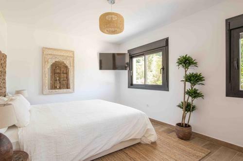 Brand New Villa With Pool For 8 People