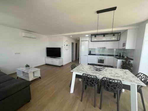 Apartamento Con Preciosas Vistas A Pie De Playa