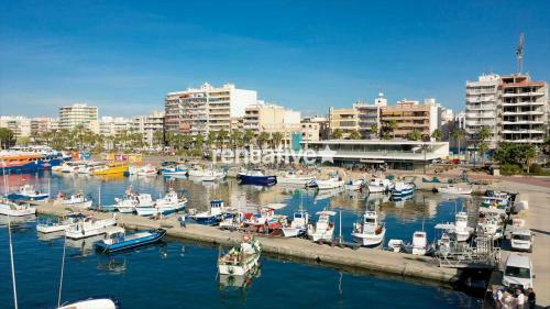 Apartamento Rentafive Nuevo AA Conductos Parking