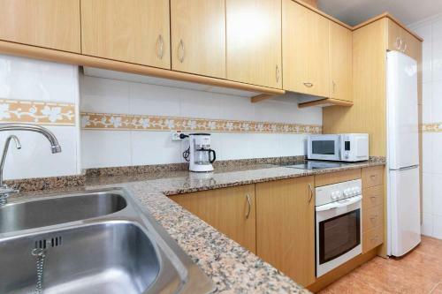 Rentafive Apartamento Acuario Piscina AA