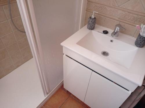 Apartamento Con Piscina Al Lado De Playa Lisa