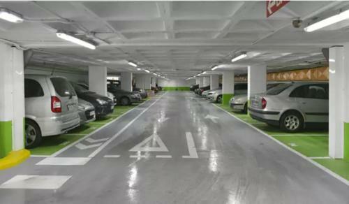 Apartamento C�ntrico Con Parking