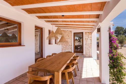 Villa Your Perfect Hideaway Only 5 Minutes From Ibiza