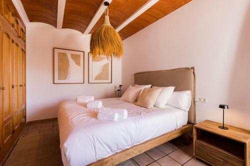 Villa Your Perfect Hideaway Only 5 Minutes From Ibiza