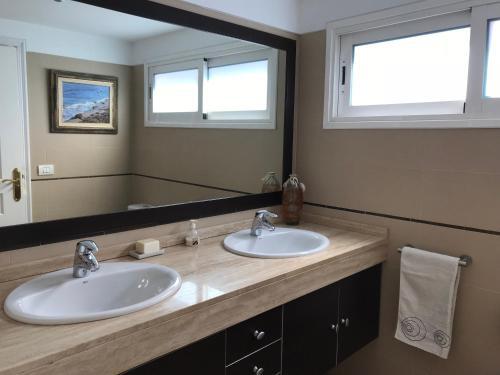 Apartamento �tico Espacioso Con Terraza Y Sal�n Exterior