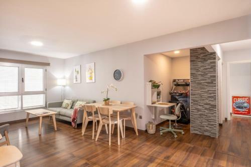 Apartamento Con Espaciosa Terraza Y Vistas Al Mar