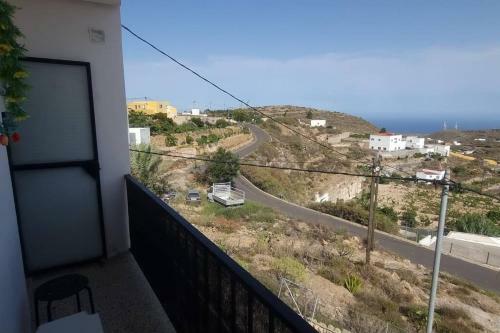 Amplio Apartamento Con Terraza Privada, Piscina Compartida En Arico