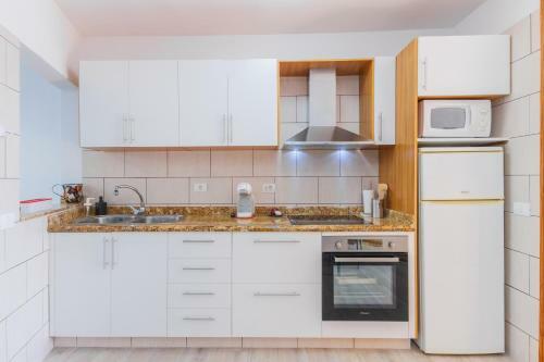 Apartamento Spacious Studio Next To The Sea With Stunning Views
