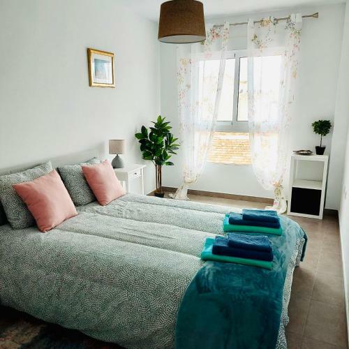 Apartamento Los Pinos De Salvador Dal�