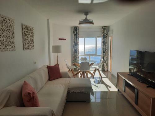 Apartamento Primera Linea De Playa A 10 Min Estepona
