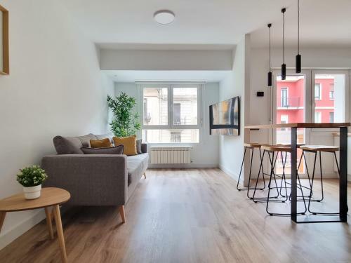 Suite Egia Apartment