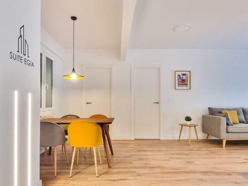 Suite Egia Apartment