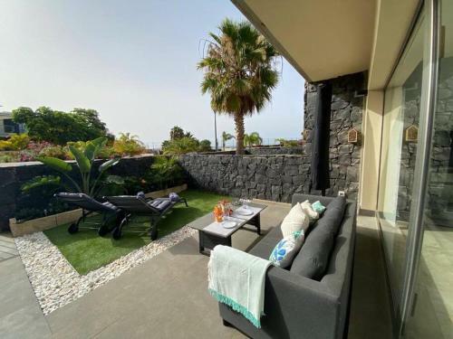 Amazing Luxury Seafront Villa Near Golf & Ocean
