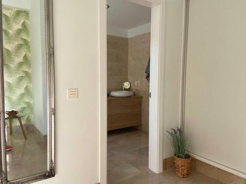 Amazing Luxury Seafront Villa Near Golf & Ocean