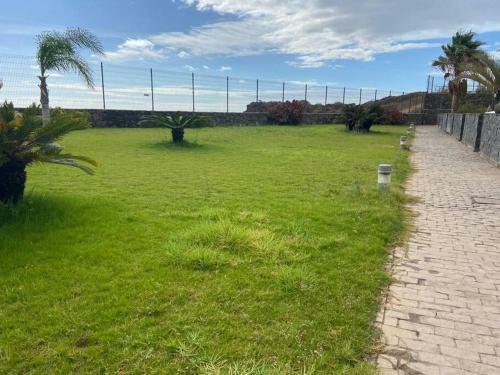Amazing Luxury Seafront Villa Near Golf & Ocean