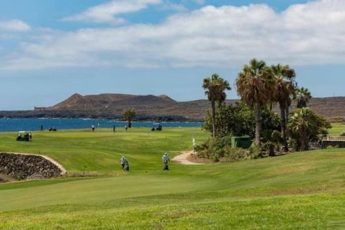 Amazing Luxury Seafront Villa Near Golf & Ocean