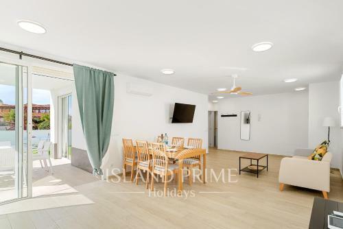 3x Bedroom Holiday House 100m From Ocean