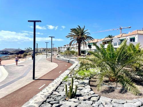 Seafront Apartment In Amarilla Golf