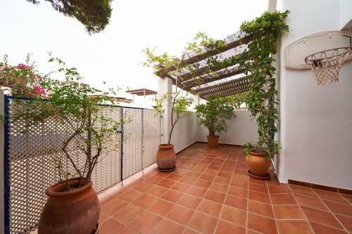 Casa De Los Pinos