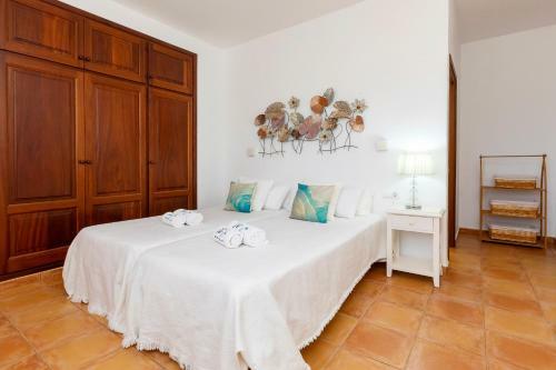 Villa In San Jose Sleeps 10 - Sa Vinya