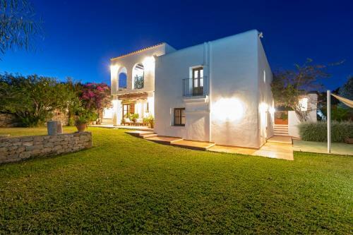 Villa In San Jose Sleeps 10 - Sa Vinya