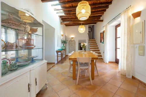 Villa In San Jose Sleeps 10 - Sa Vinya