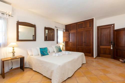 Villa In San Jose Sleeps 10 - Sa Vinya