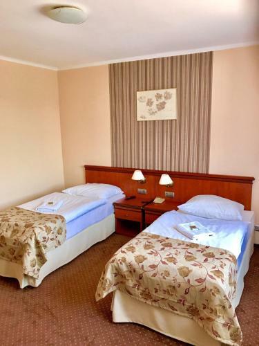 Hostal Za???e
