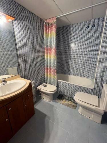 Apartamento Con Piscina ,parking Y Aire Acondicionado