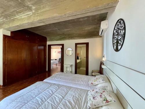 Majestic Villa In Salobre�a With Private Pool