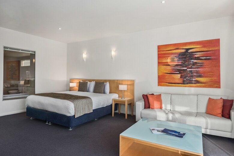 Hotel Peppers York Cove Tamar Valley