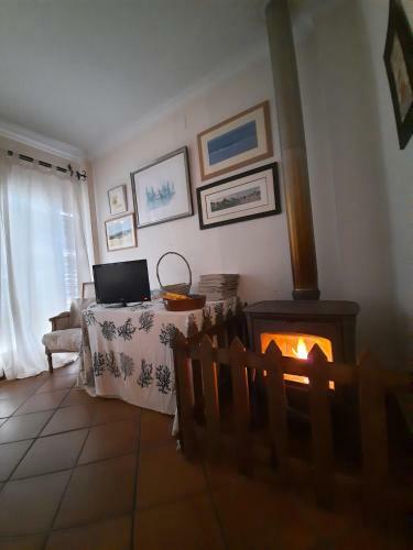 Casa Con Sierra Y Con Portugal