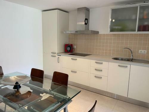 Apartamento Moderna Y Alegre Vivienda Junto Al Mar .