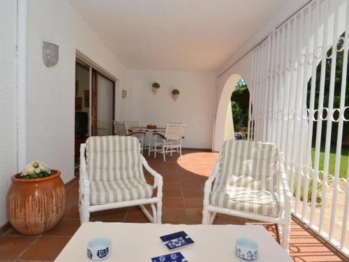 Apartamento Roda De Ber�, 3 Dormitorios, 8 Personas - Es-320-13