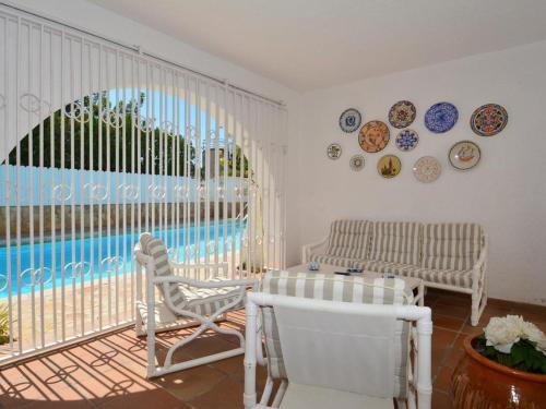 Apartamento Roda De Ber�, 3 Dormitorios, 8 Personas - Es-320-13