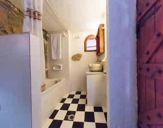 The Traditional Homes Of Crete