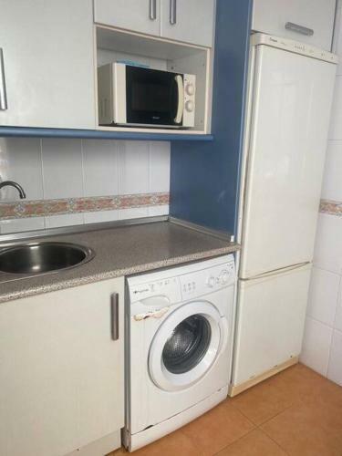 Apartamento Primera Linea Playa Rincon De La Victoria