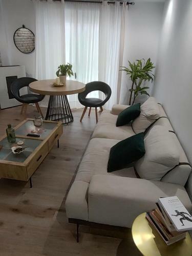 Apartamento Piso C�ntrico En Alquiler Para 101 Ronda