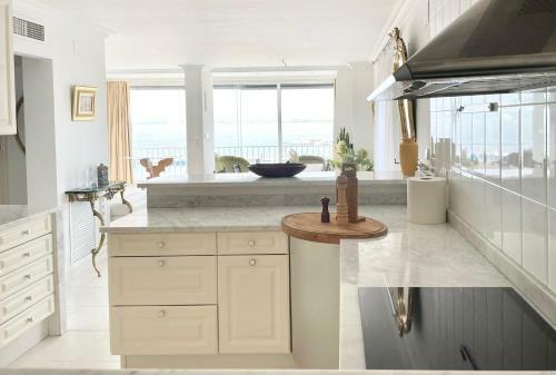 Luxury Family Apartment In Roses