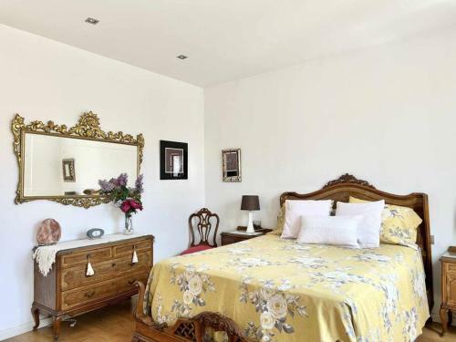 Moderno Y Amplio Apartamento En El Centro De Roses